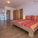 7 * Crikvenica