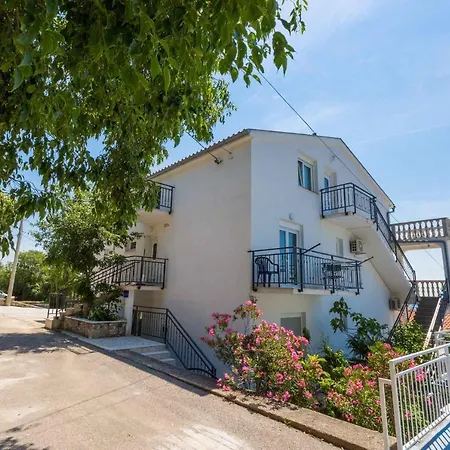 Apartment Crikvenica 7 *